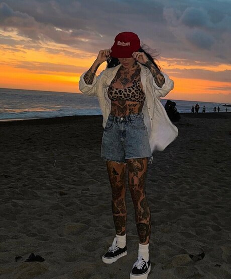 dark skin onlyfans sexy naked pic