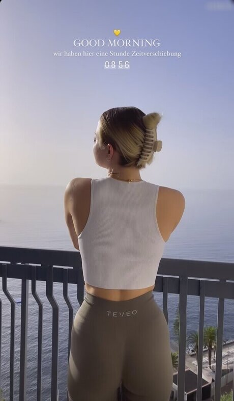 sucking tits onlyfans naked images