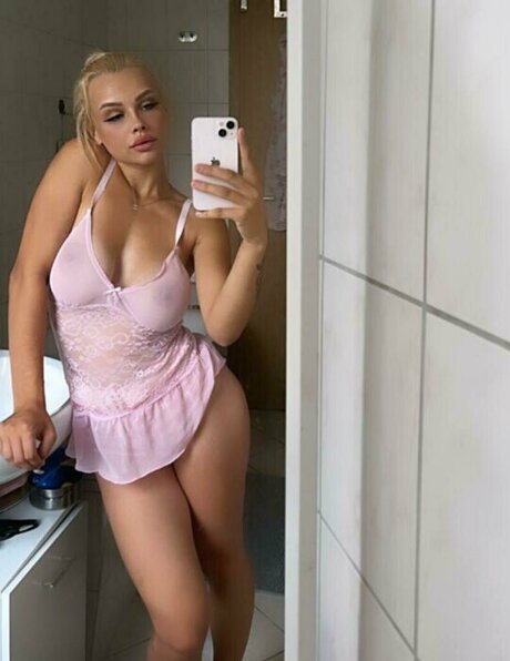 blonde cumshot onlyfans free porn pictures