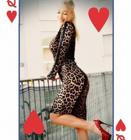 Lanna Hot_ star image