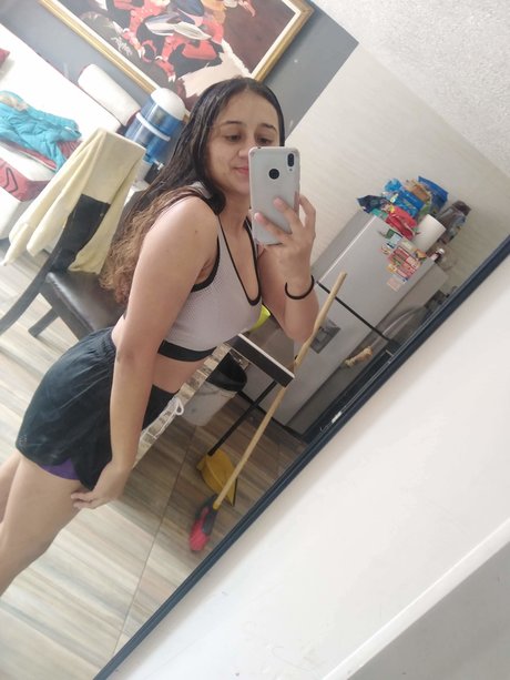 Leidy gonzalez star sexy pictures