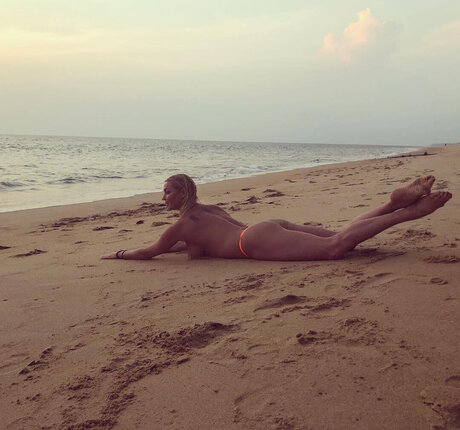 african onlyfans hot pic