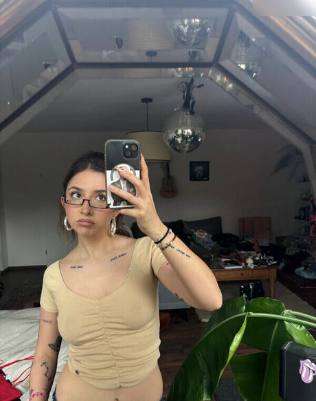 amateur swinger onlyfans free nude img