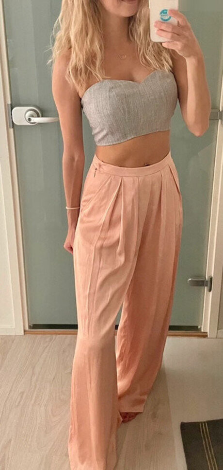 milf deepthroat onlyfans art naked archive