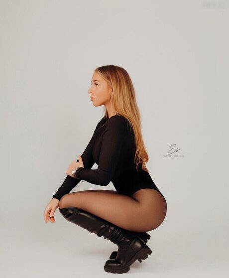 Kristinkbi nudes model pics