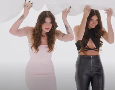 Zach Justicegirls model sexy pictures