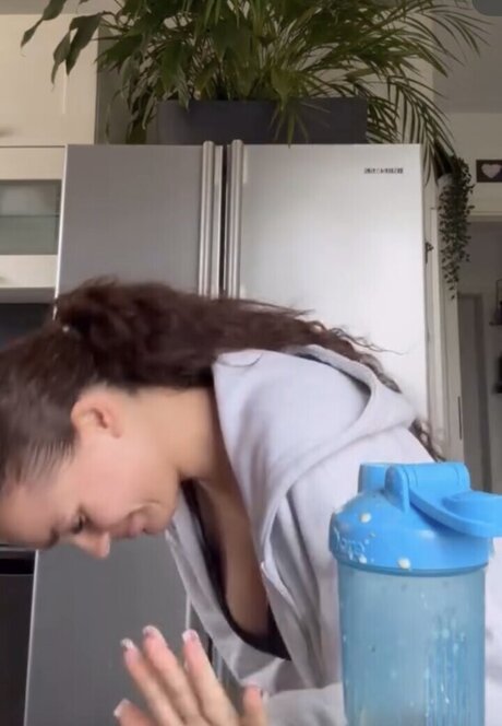 young asian onlyfans exclusive image