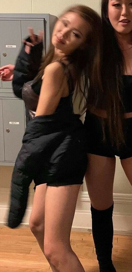 Maggie Sin pretty star pictures