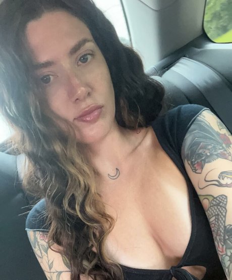 mckalynthealien hot model photo