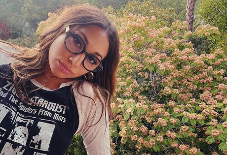 Meaghan Rath hot actress image