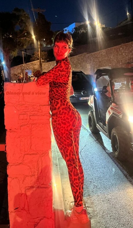 Dani Thorne sex model archive