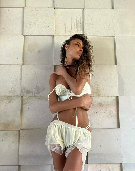 Sahara Ray nice model photos