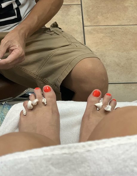 allieoops hot star pics