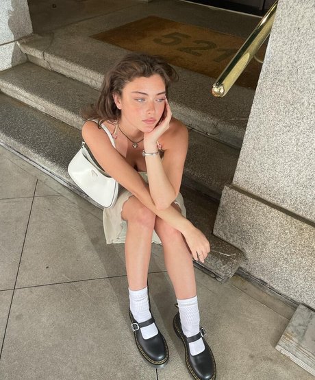 Sydney Melman pornographic model picture