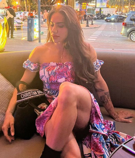 Stefi Cohen exclusive star image