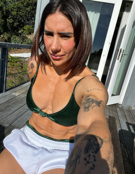 Stefi Cohen pretty actress images