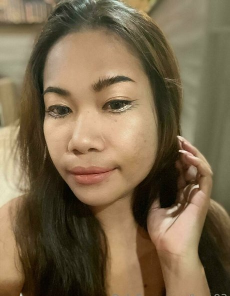 luzy93 model hot photo