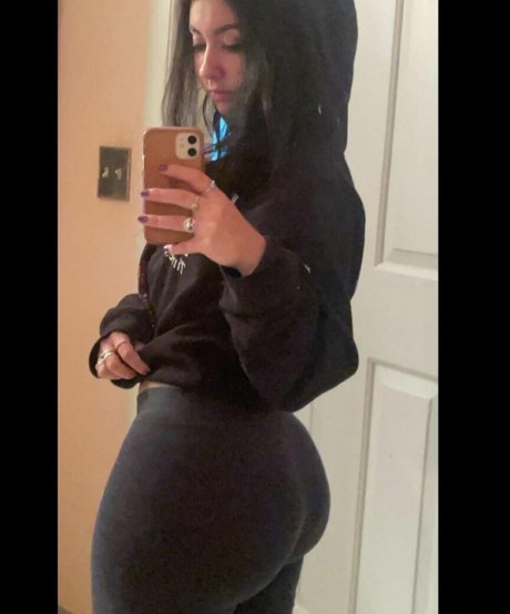 Nadial0vesyou model beautiful image