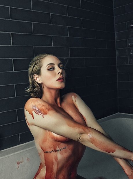 Kirsten Ria nice pornstar archive