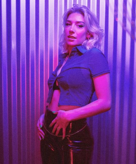 dripping wet pussy onlyfans art xxx image