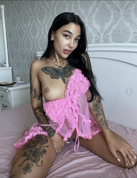 kk magdalene model erotic pic