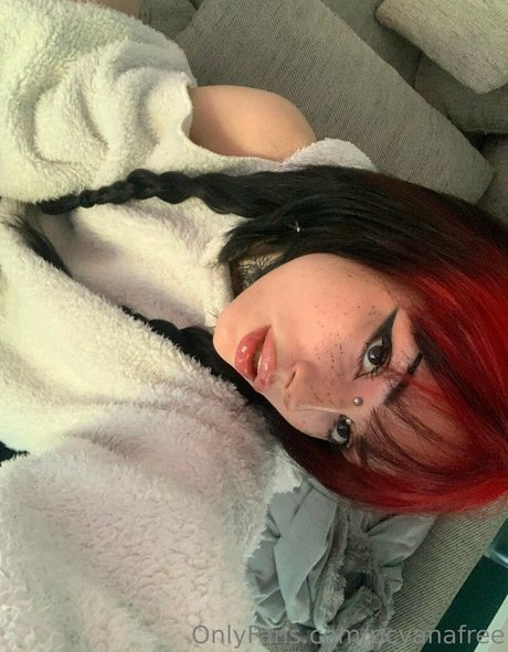 elfsandi model naked pics