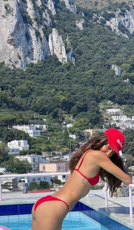 girl on girl onlyfans adult photo