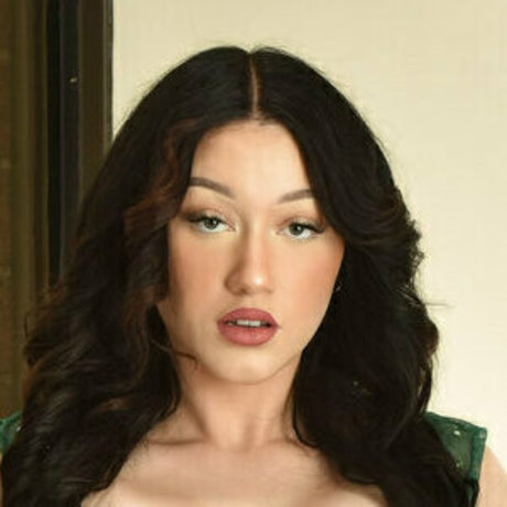 ian exposed perfect actress photos