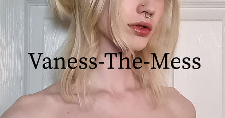 Vaness The Mess naked pornstar images