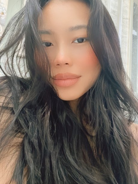 Lalinna_ nudes model img