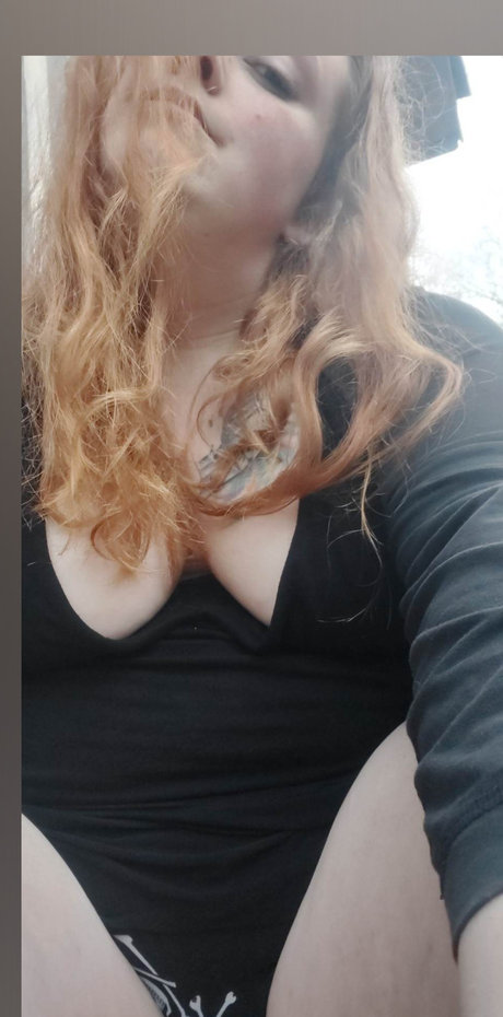 Shilo Parsons porn actress gallery