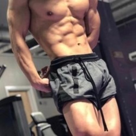 lorenzobrown nude model images
