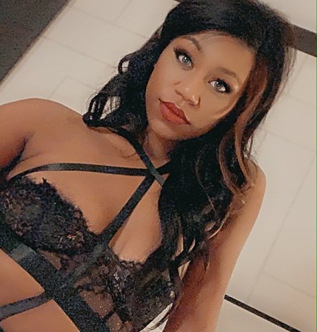 LookeyLu nudes pornstar archive