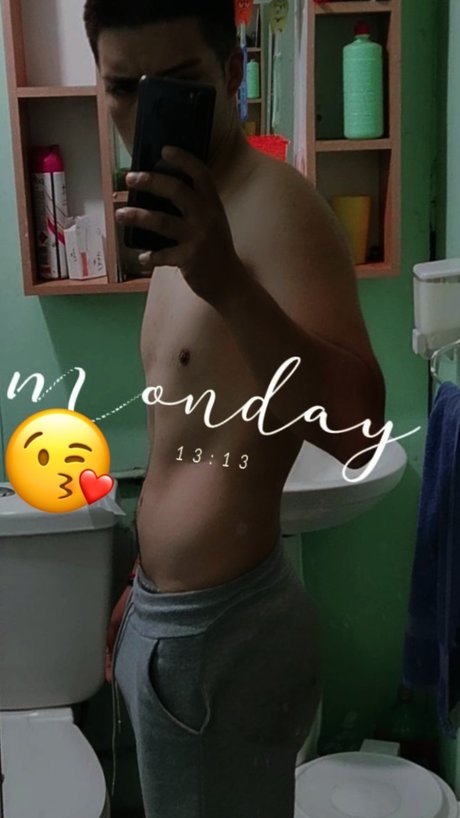 M x Star_ nude thumbnail