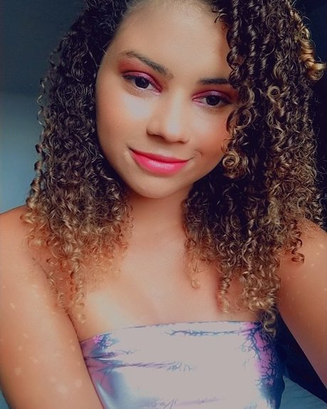 Mika Oliveira nude pornstar img
