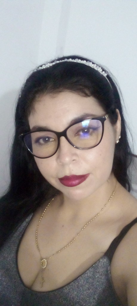 miadolar116 free actress images