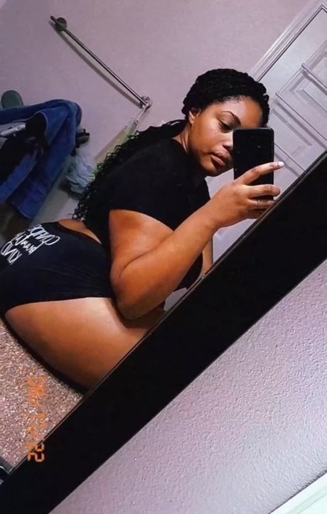 Mz Kenzie top actress pictures
