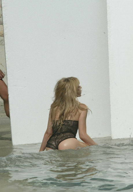 Kylie Minogue sex actress photo