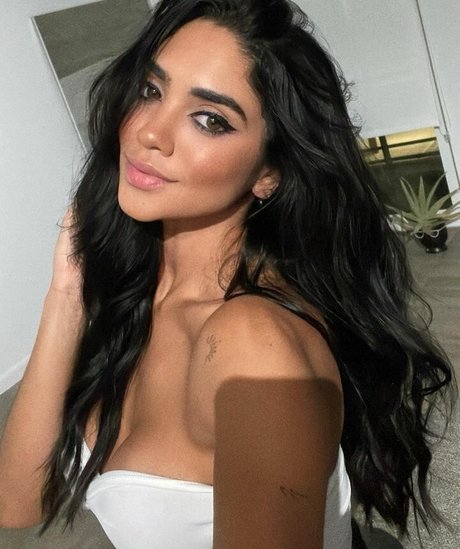 blonde midget onlyfans free pics