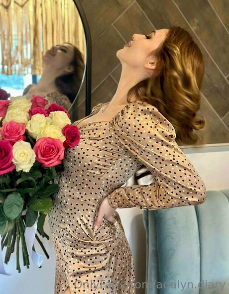 adalyn diary hot actress photo