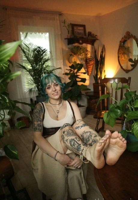 feet slave onlyfans free sexy photo