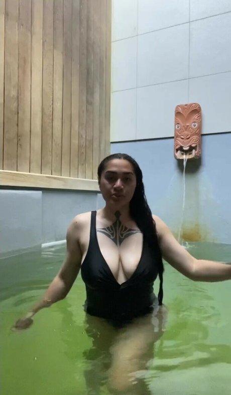 Hinemaori xxx pornstar pic