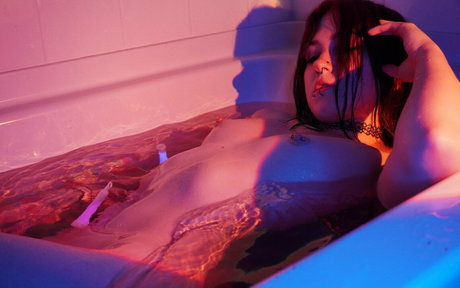 blonde young onlyfans art naked gallery