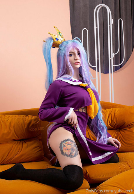 leahmeow nudes star pics