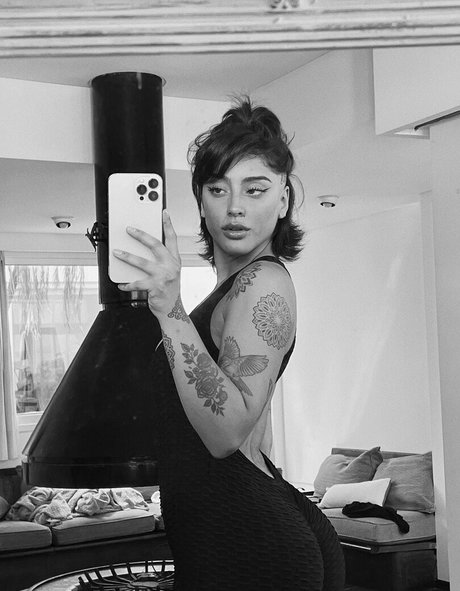 Belenegri nudes model pictures