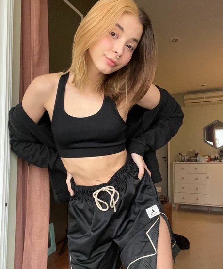 asian petite onlyfans sexy nude pics