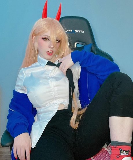 occultmage beautiful model pic