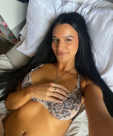 Louise Reid pornstar hd gallery