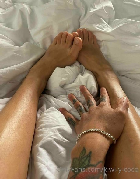 leather leggings onlyfans sexy naked pics