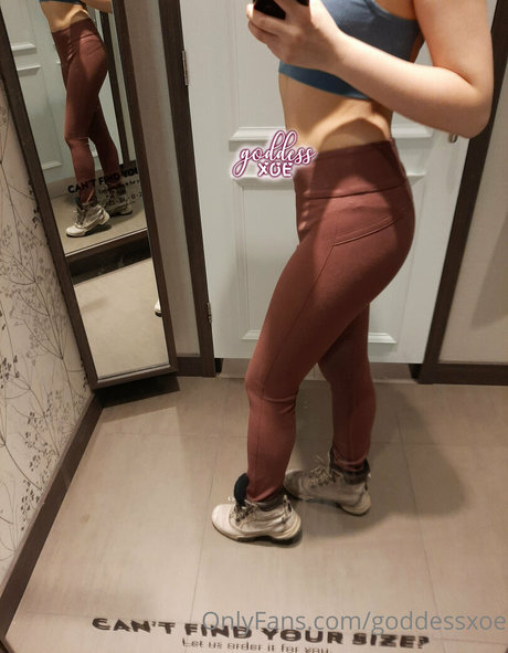 blonde big tits onlyfans nice photos